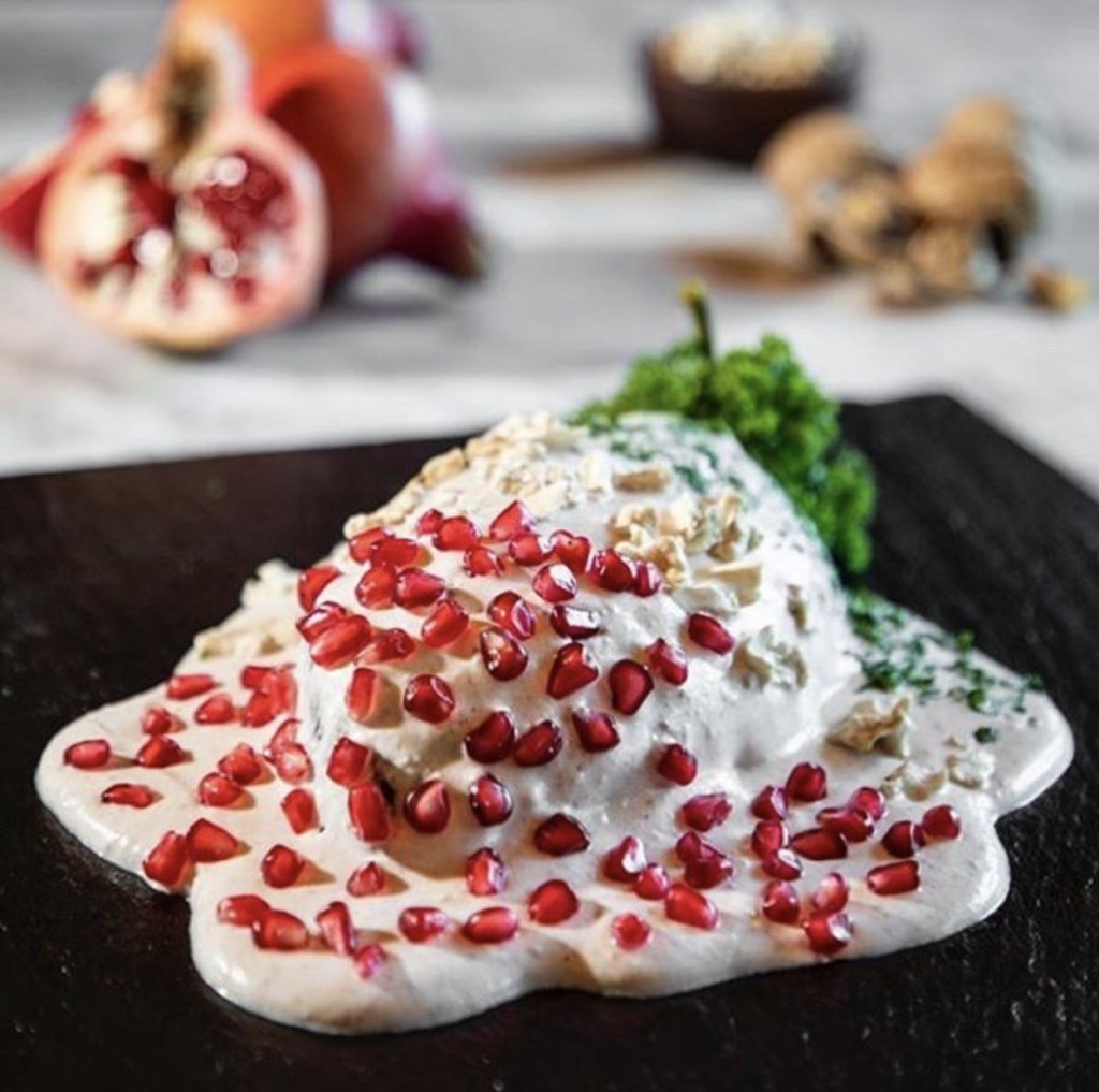 ¿Dónde comer los mejores chiles en nogada de la temporada?