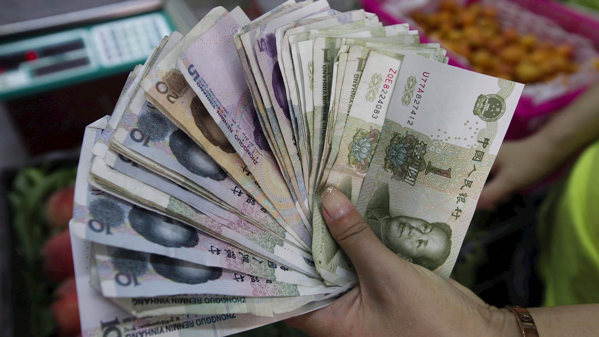 EE.UU. elimina designación de China como “manipulador de divisas”