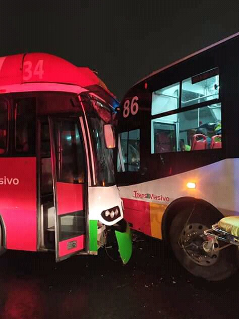 Choque de dos unidades del Mexibús deja 23 heridos en Ecatepec - choque-de-unidades-del-mexibus-en-la-linea-1