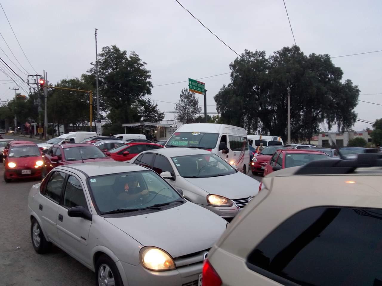 Accidente provoca caos vial en la México-Querétaro - choque-trailer-mexico-queretaro1