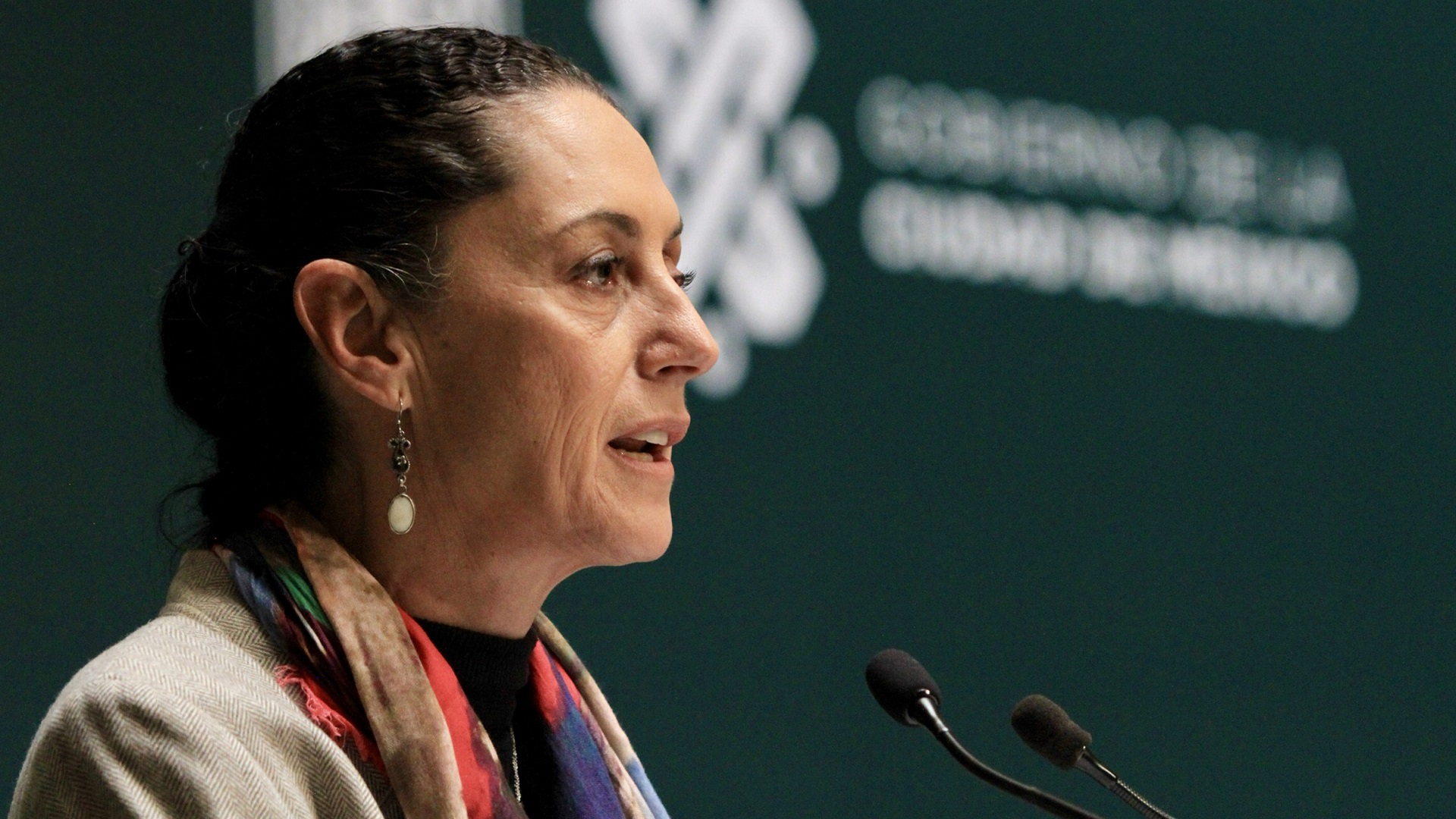 Sheinbaum analiza recorte de altos funcionarios en la Ciudad de México