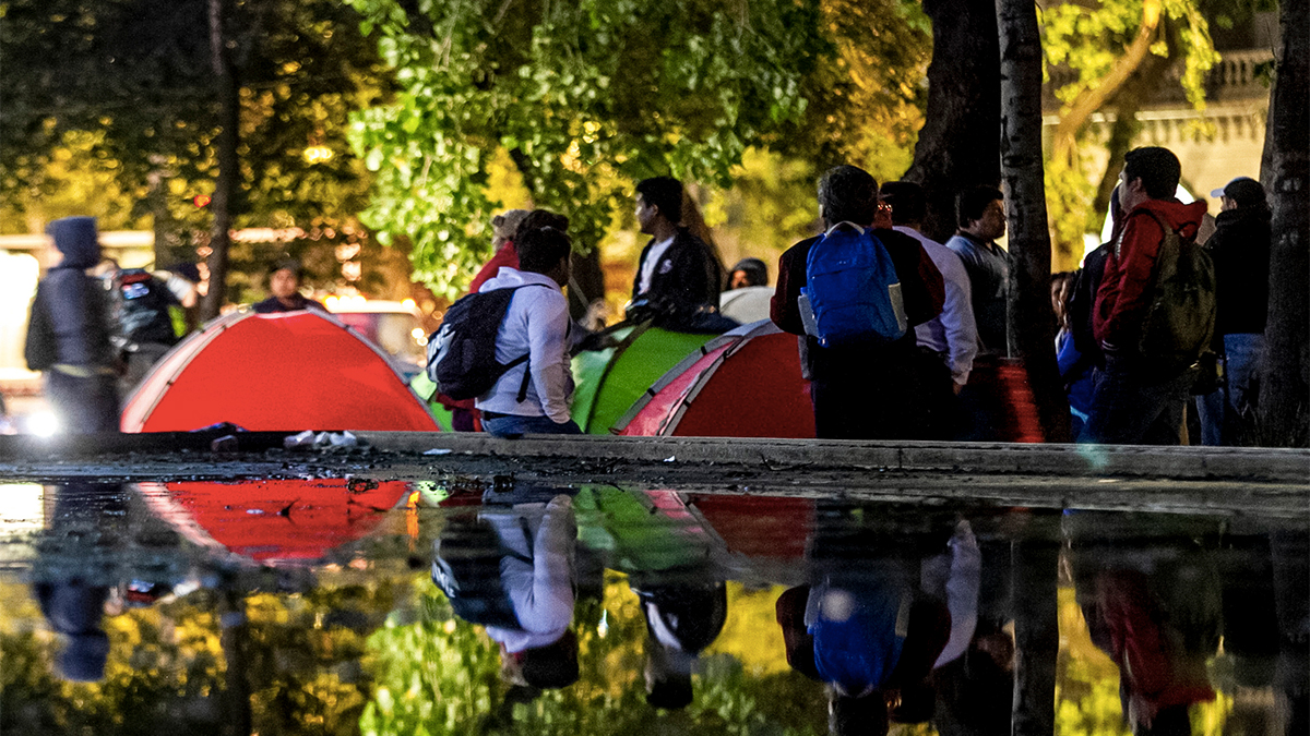 Maestros de la CNTE tienen derecho a manifestarse: López Obrador