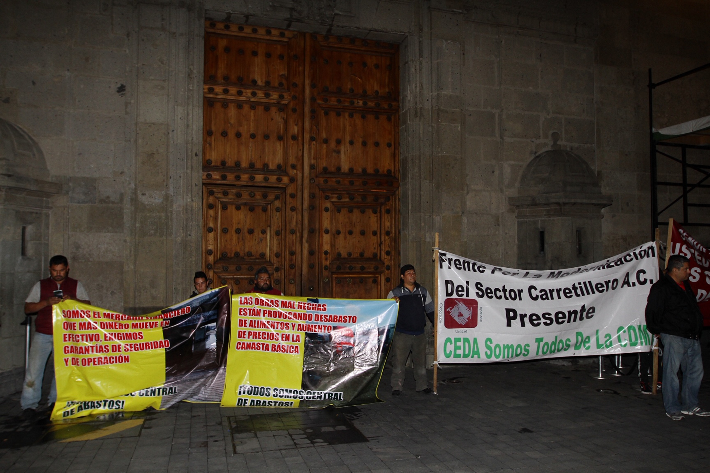 Central de Abasto no cederá en su renovación, aseguran locatarios - comerciantes-central-de-abasto-renovacion