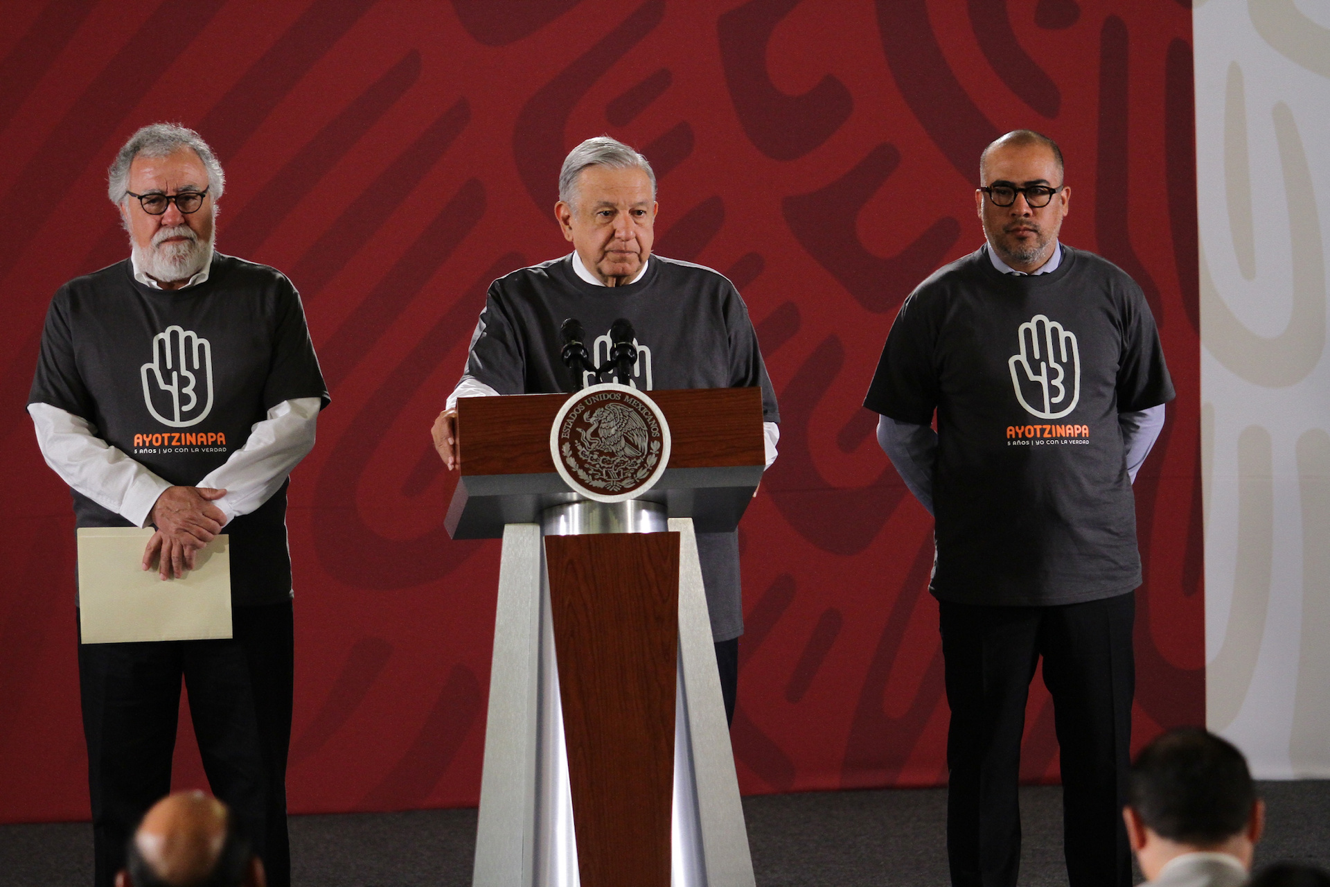 Es prioridad saber el paradero de los 43 estudiantes de Ayotzinapa: AMLO Es prioridad saber el paradero de los 43 estudiantes de Ayotzinapa: AMLO