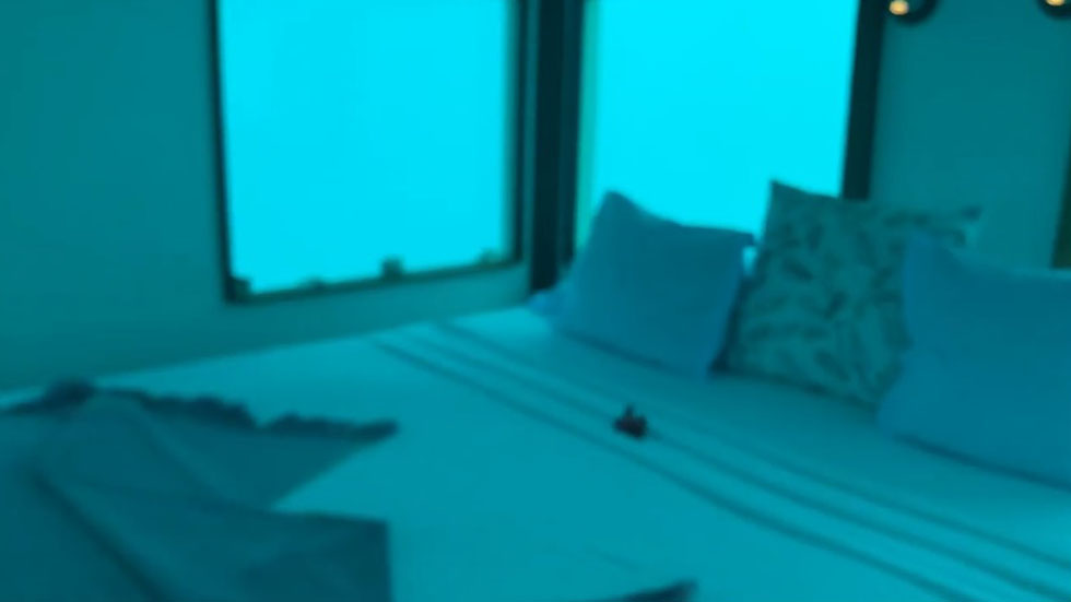 Hombre muere ahogado al proponerle matrimonio a su novia - cuarto-sumergido-en-el-mar