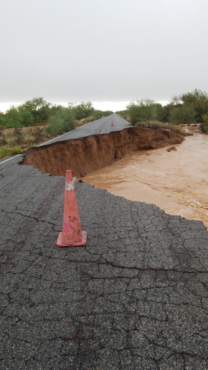Lluvias en Sonora ocasionan cortes carreteros y dejan un desaparecido - danos-por-lluvias-en-sonora