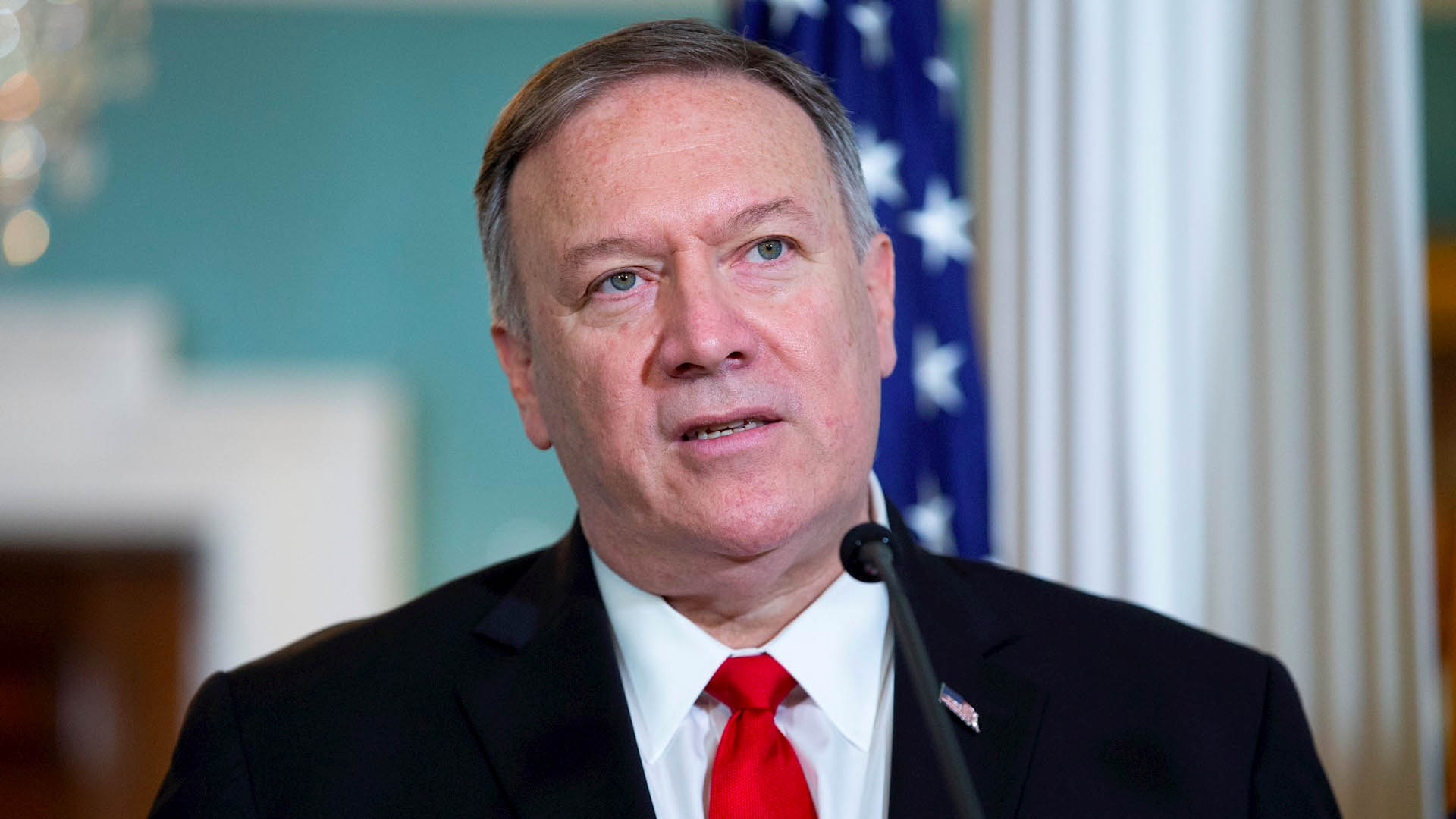 Sospechas crecen en torno a Mike Pompeo en escándalo de Ucrania