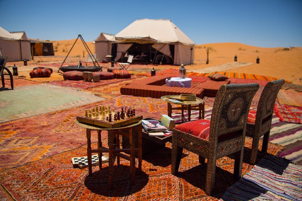 Espectaculares destinos para irte de glamping - desert-erg