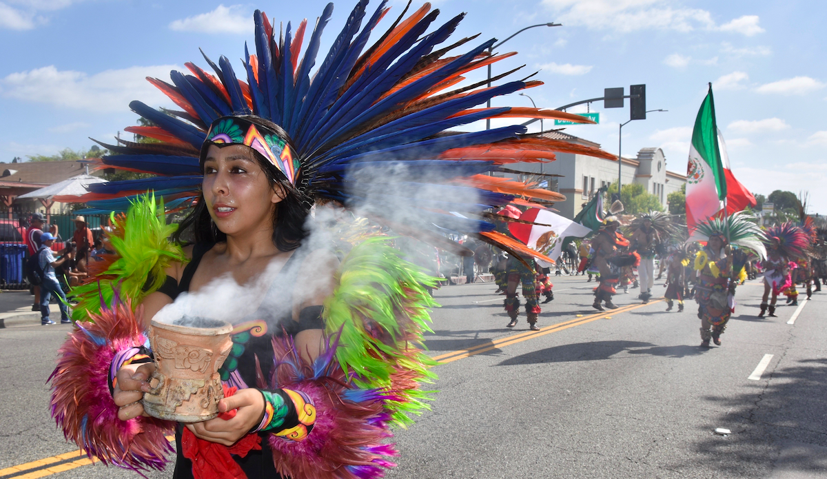 Conmemoran Independencia de México en Los Ángeles - desfile-en-los-angeles