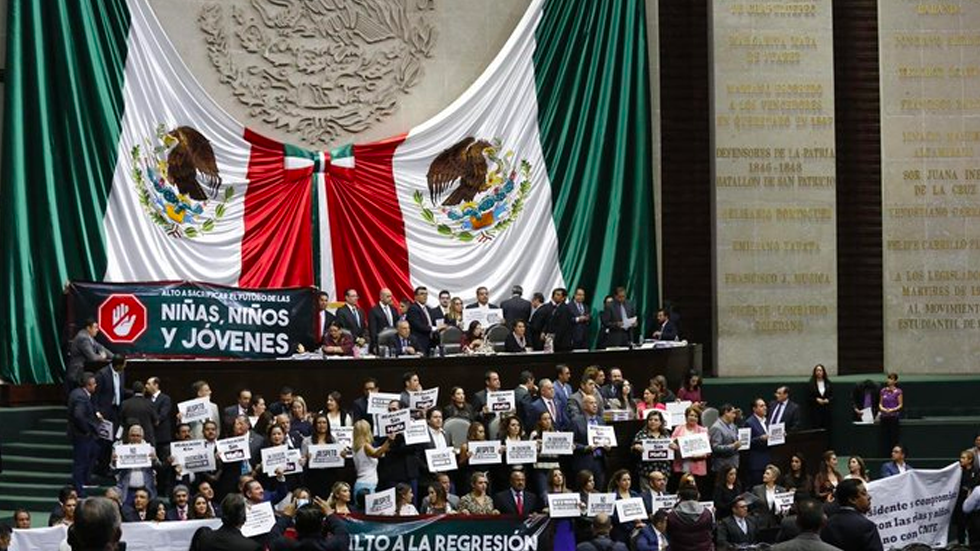 Diputados aprueban en lo general y particular dictamen de Ley General de Educación