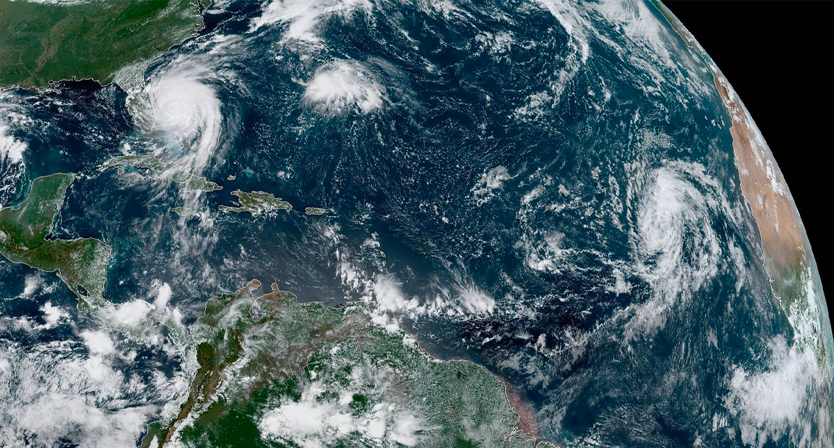 Huracán Dorian baja a categoría 2 pero aumenta su tamaño