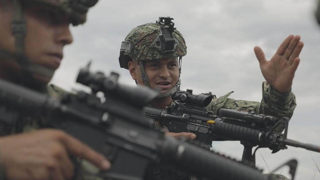 Mueren cuatro soldados de Colombia tras ataque de grupo criminal