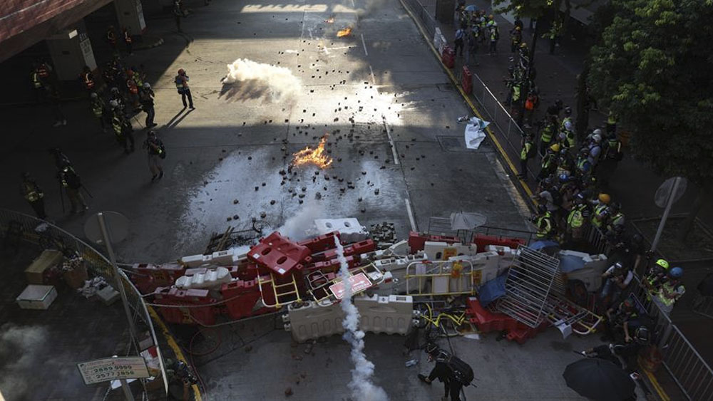 Enfrentamientos durante fin de semana de protestas en Hong Kong