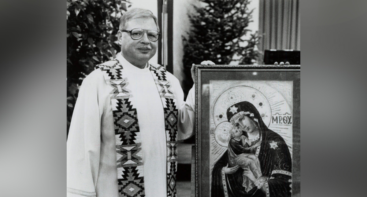 Sentencian a exsacerdote a 30 años de cárcel por abusar de monaguillo