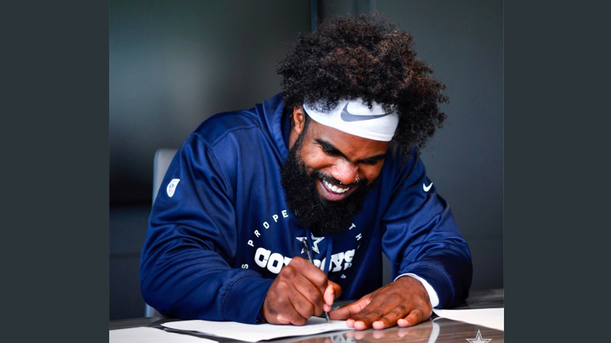 Ezekiel Elliott renueva contrato con los Vaqueros de Dallas