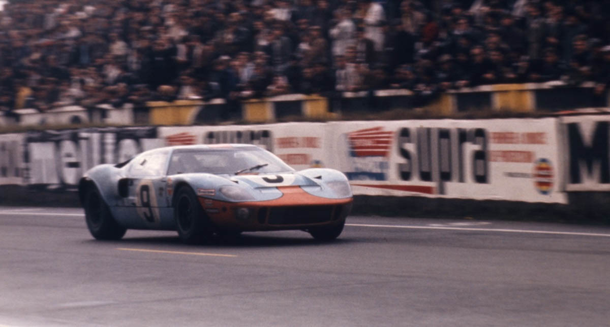 Siete autos emblemáticos de Le Mans - ford-gt-le-mans-2