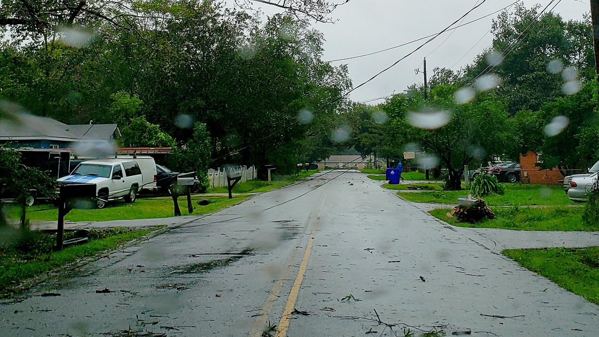 Llegada de Dorian a las Carolinas provoca cortes de luz