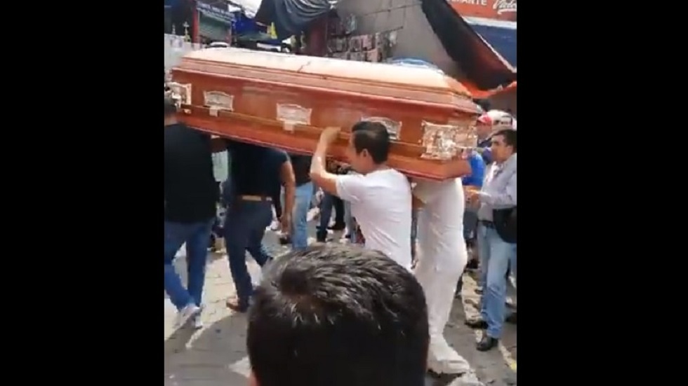 #Video Realizan funeral al ritmo de cumbia