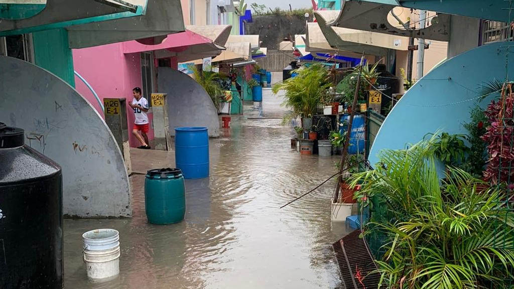 Refugios atienden a más de 500 personas por lluvias en Guerrero