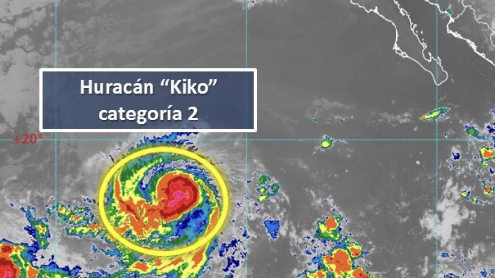Kiko se aleja de las costas de México como un huracán categoría 2