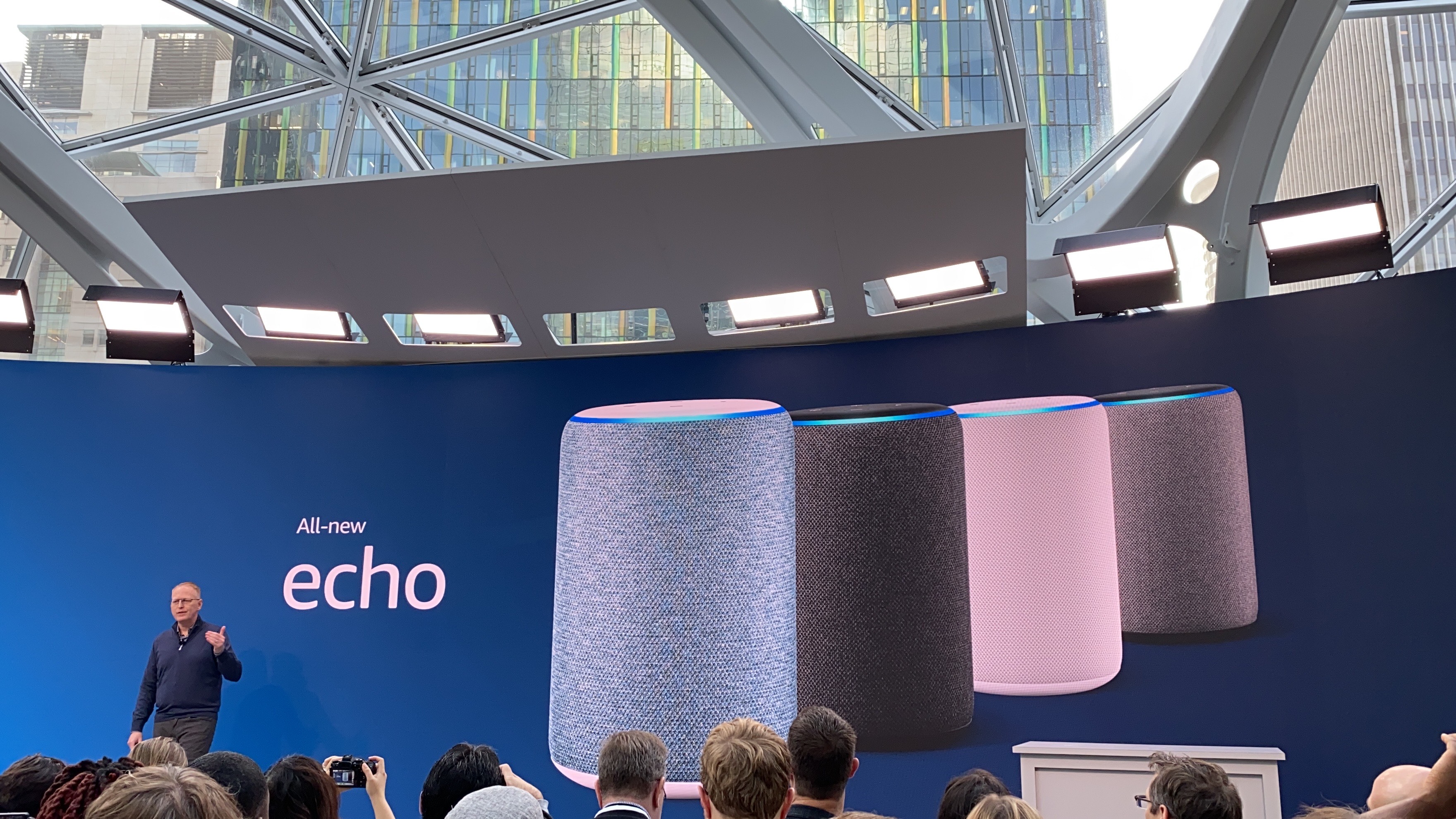 Alexa llega a lentes, microondas, bocinas, anillos y audífonos