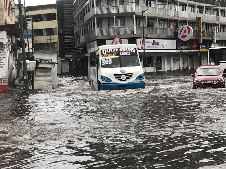 Lluvia provoca inundaciones en el puerto de Veracruz - inundaciones-en-el-puerto-de-veracruz