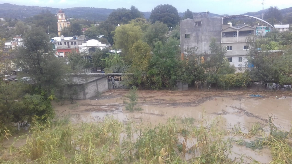 Suman dos muertos tras paso de tormenta Narda por Oaxaca