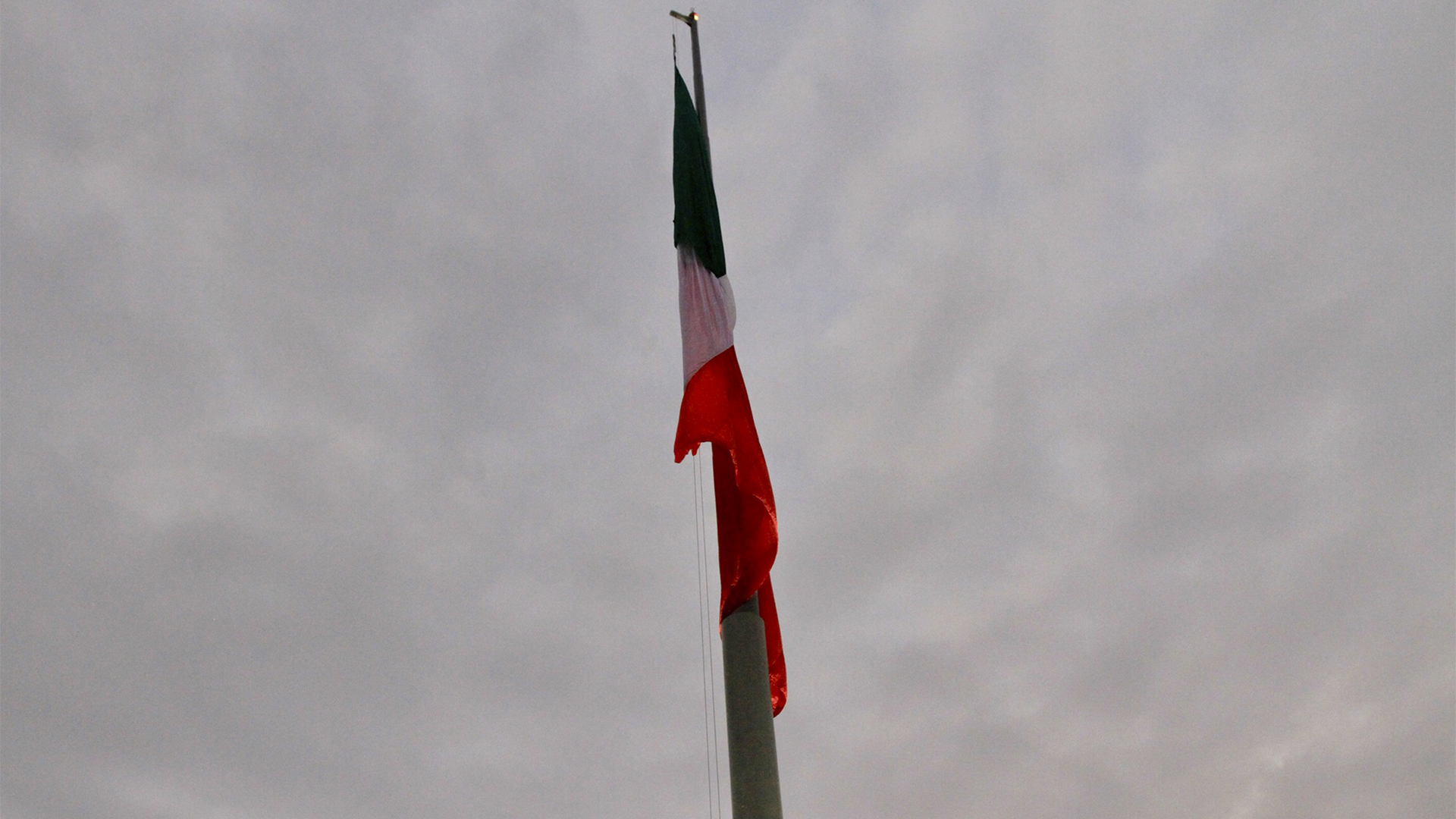 Recuerdan a víctimas de los sismos de 1985 y 2017