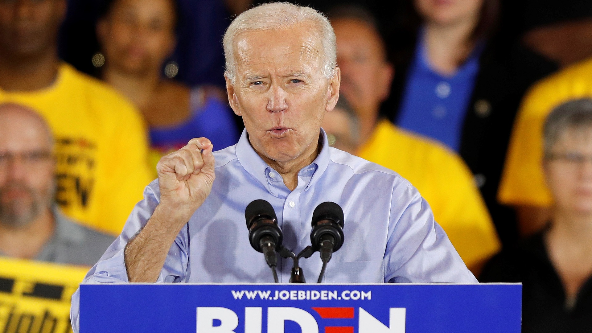 Biden sigue liderando carrera presidencial demócrata según encuesta