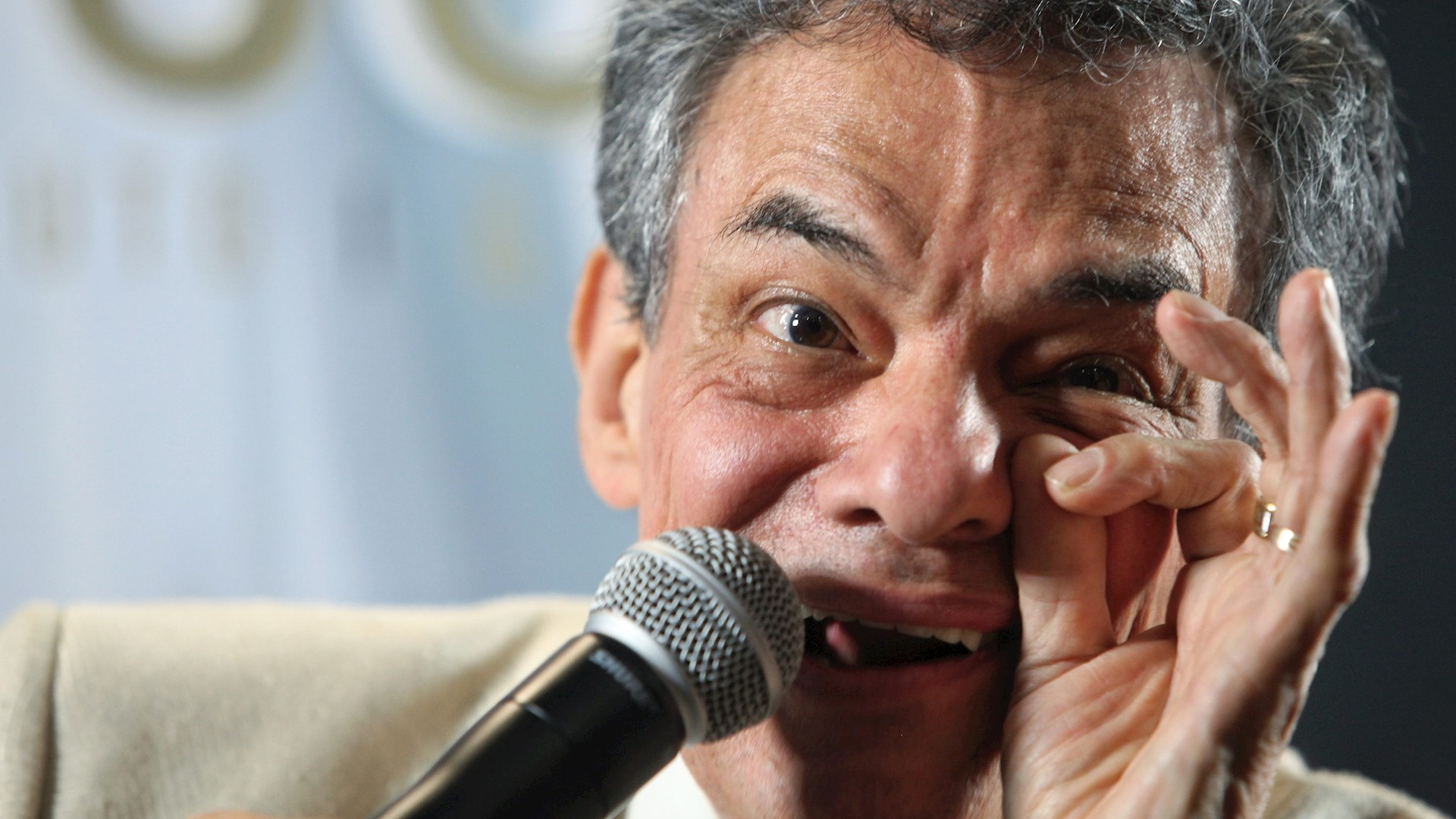 Cinco canciones de José José con las que aprendimos a amar