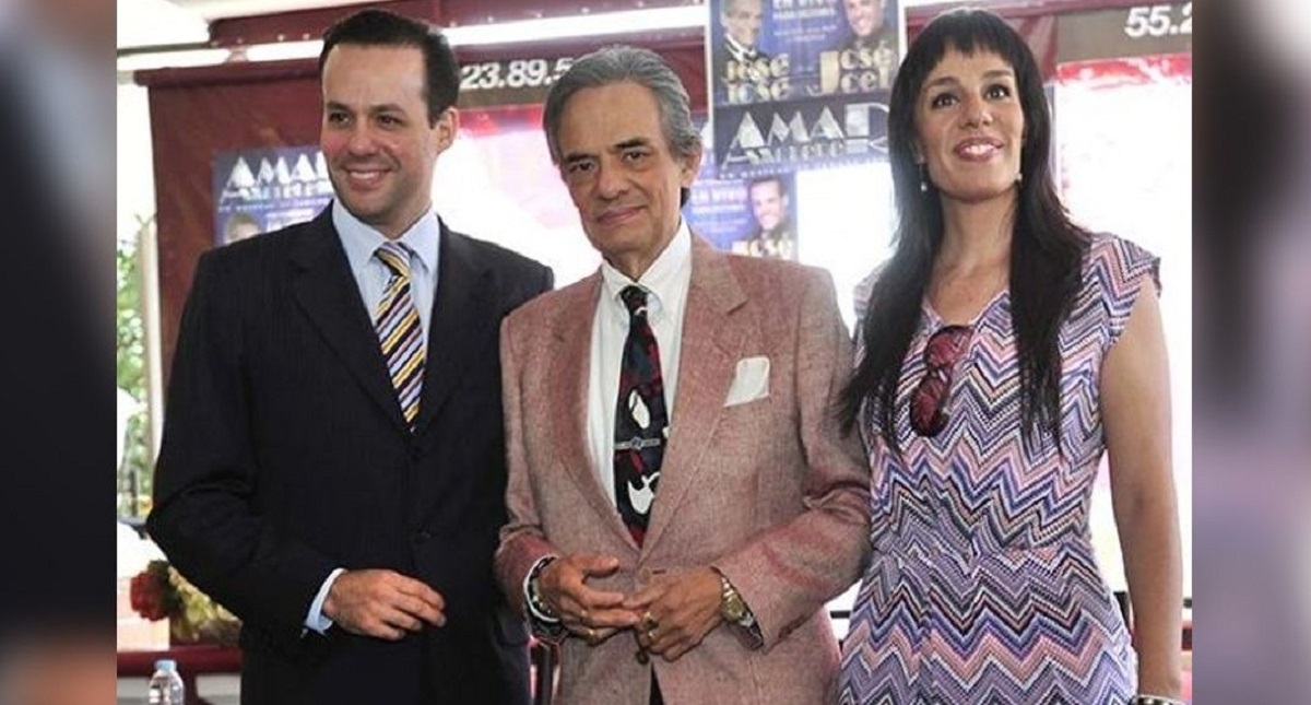 Siguen sin encontrar los restos de José José Siguen sin encontrar los restos de José José