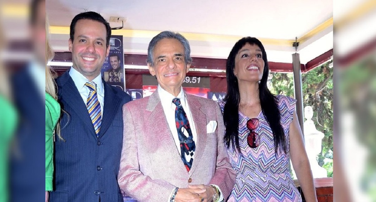 Hijos de José José viajan hacia Miami para velar a su padre