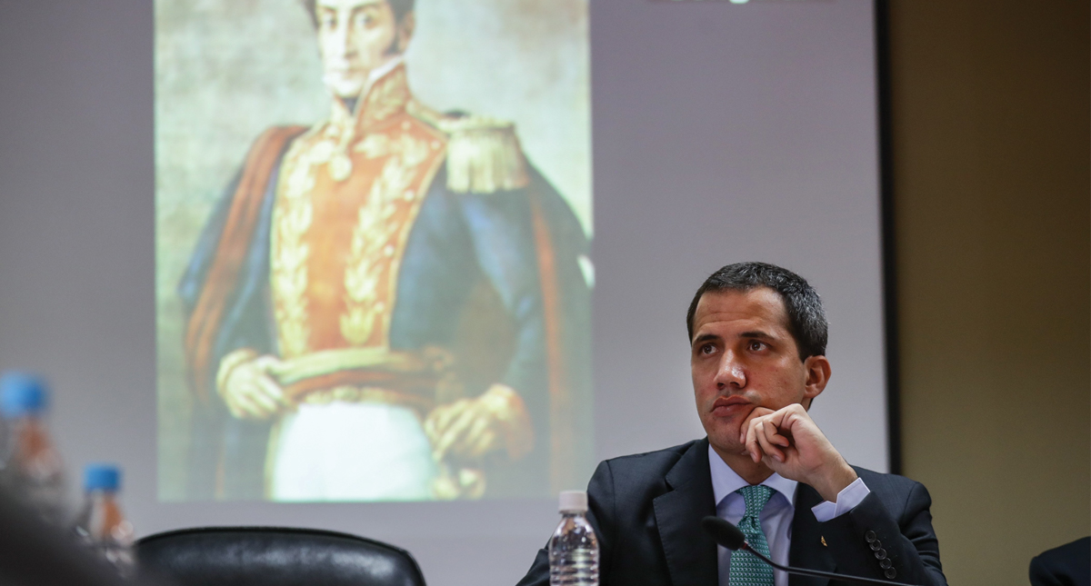 Régimen de Maduro denuncia a Juan Guaidó por traición a la patria