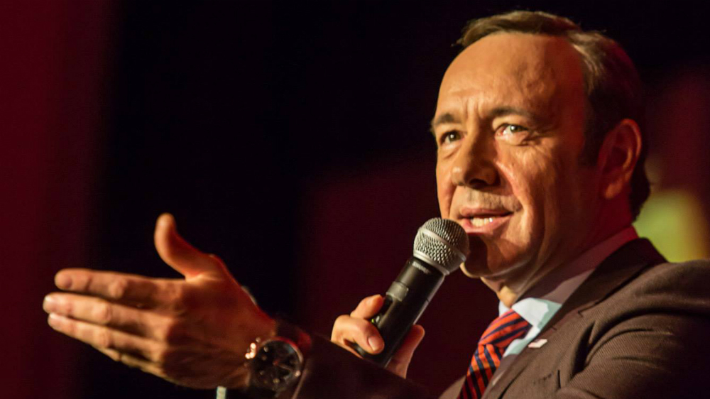 Muere masajista que acusaba a Kevin Spacey de agresión sexual