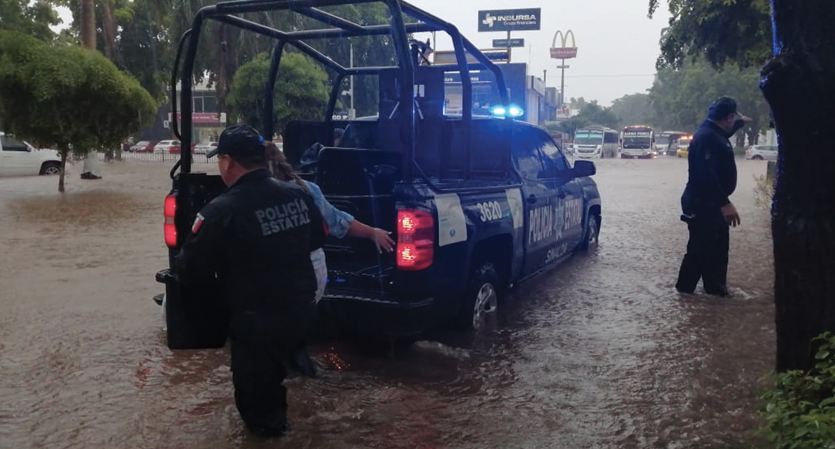 #Video Intensas lluvias afectan Culiacán