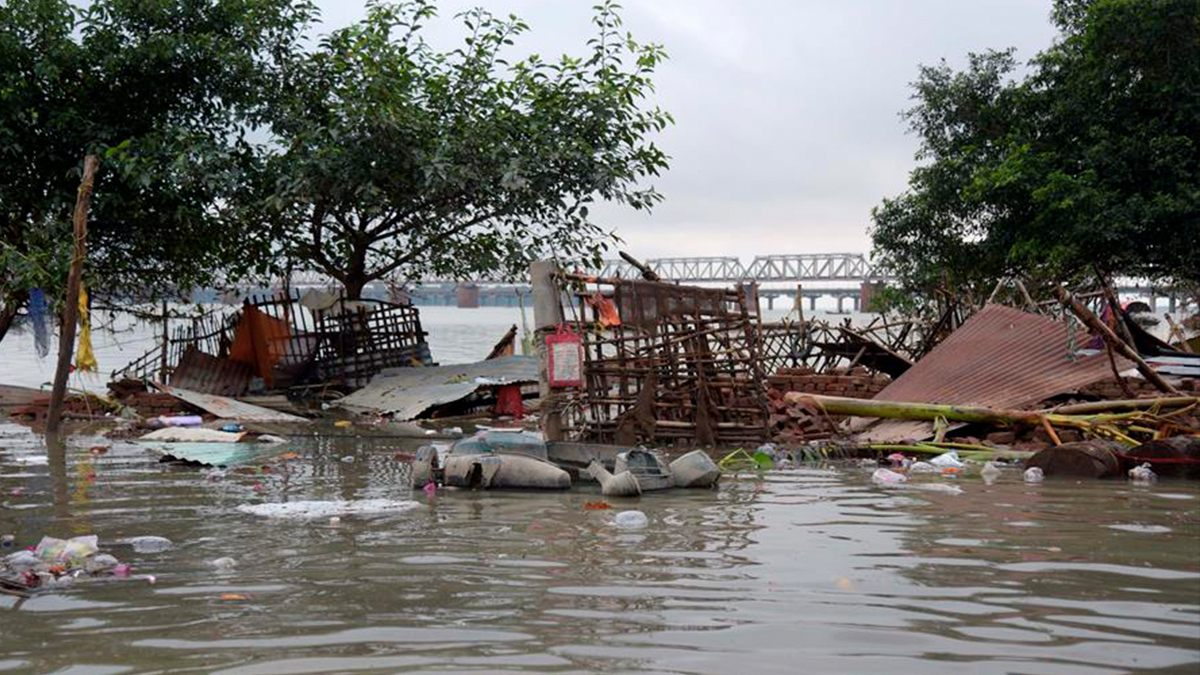 Lluvias e inundaciones dejan al menos 130 muertos en India