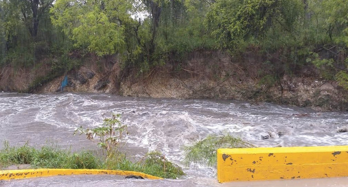 Continúa alerta por Fernand en el noreste de México: Protección Civil
