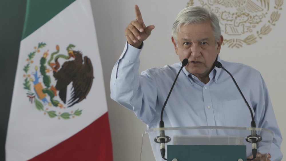 Salud estaba peor que educación con Peña Nieto: López Obrador