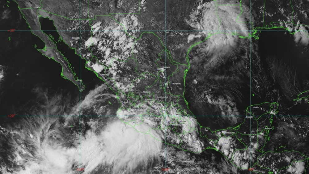 Centro de la tormenta tropical Lorena se acerca a la costa mexicana de Colima