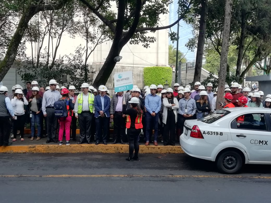 Millones de personas en todo el país participaron en Macrosimulacro - macrosimulacro-lomas-de-chapultepec-16