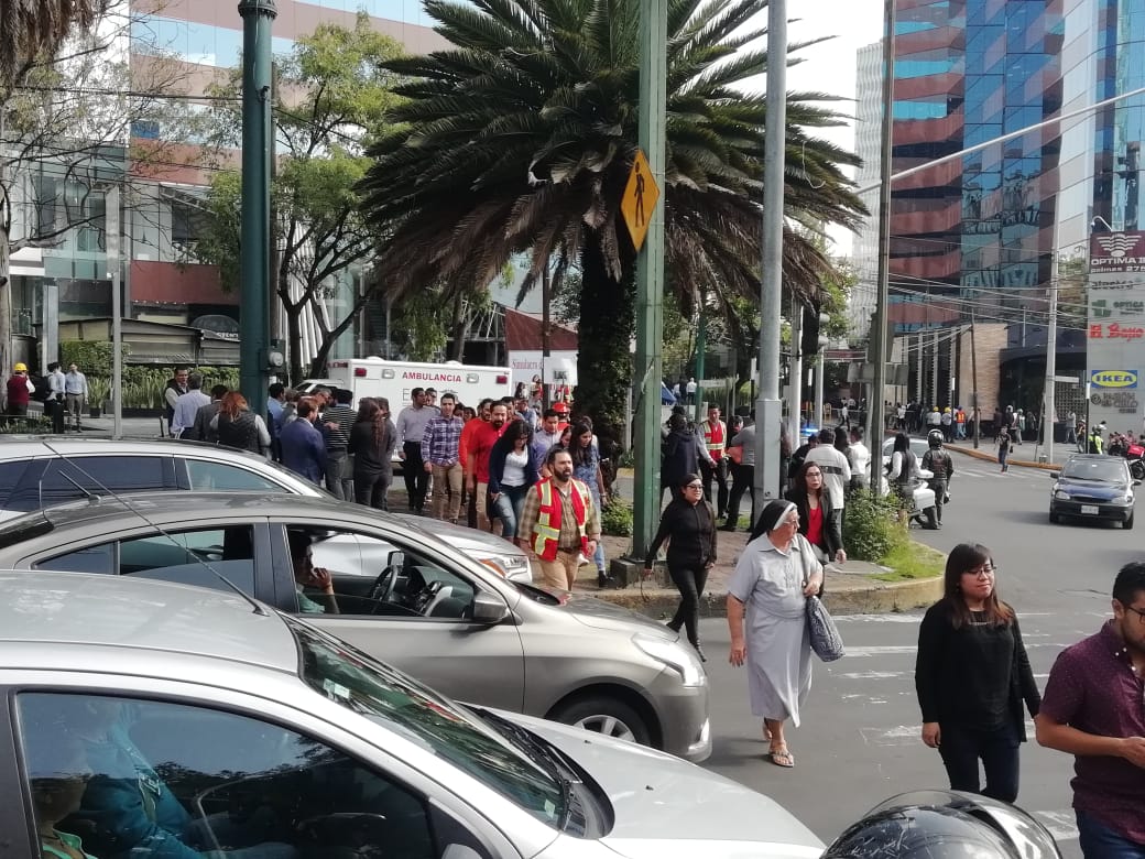 Millones de personas en todo el país participaron en Macrosimulacro - macrosimulacro-lomas-de-chapultepec-6