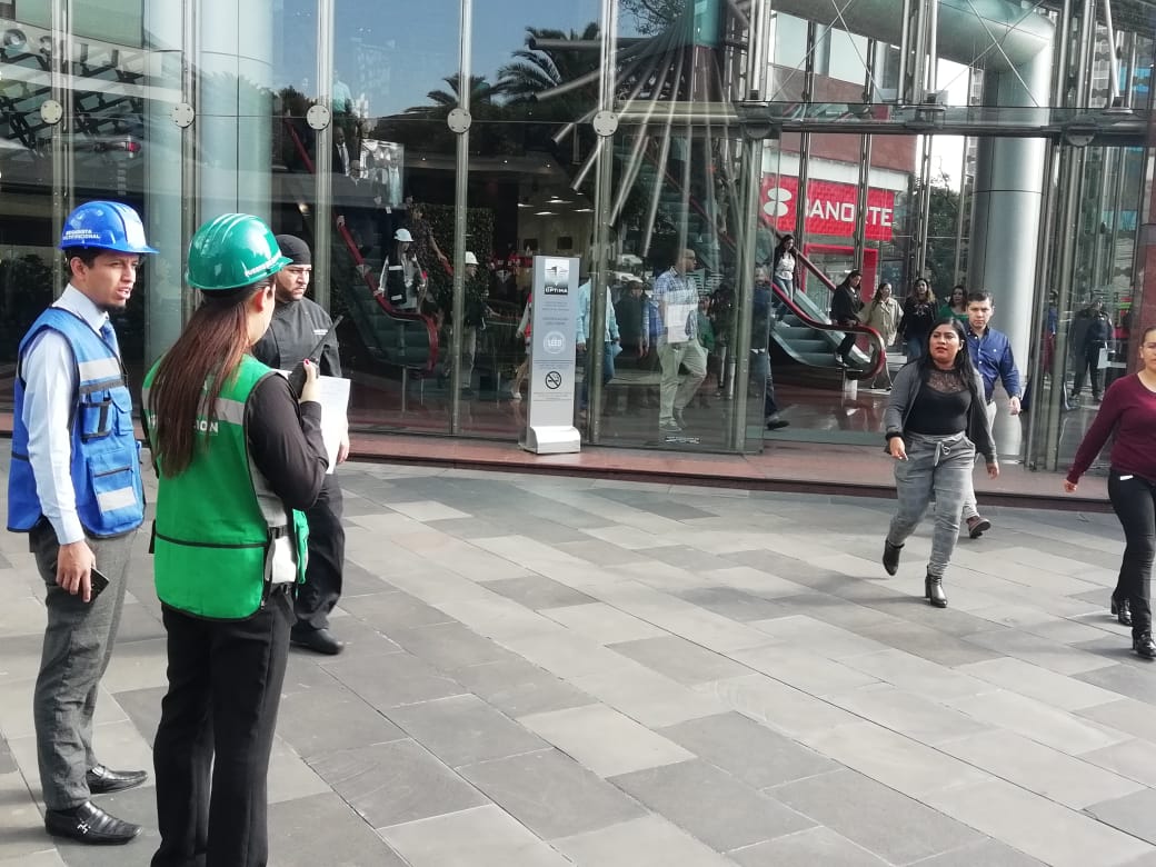 Millones de personas en todo el país participaron en Macrosimulacro - macrosimulacro-lomas-de-chapultepec-9