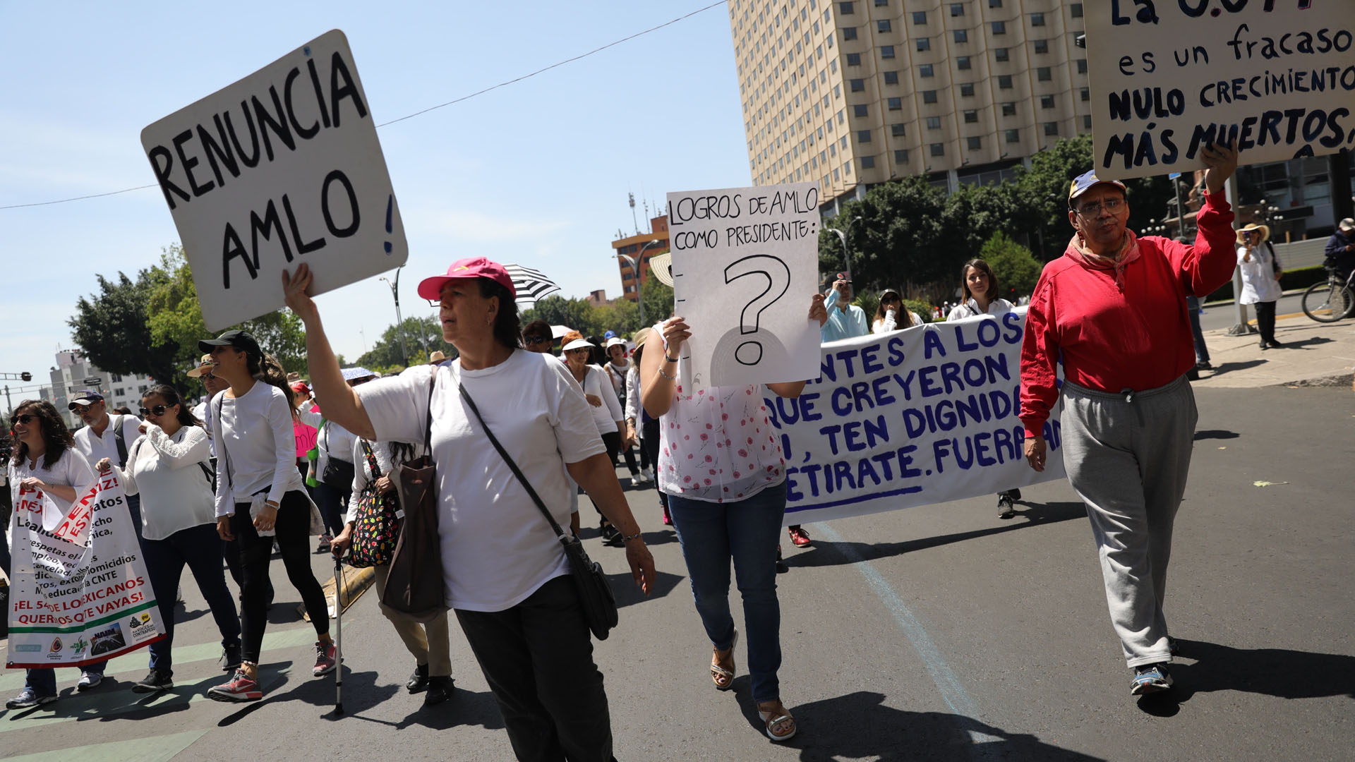 #Fotos Así se vivió el Informe de Gobierno de López Obrador - marcha-contra-amlo