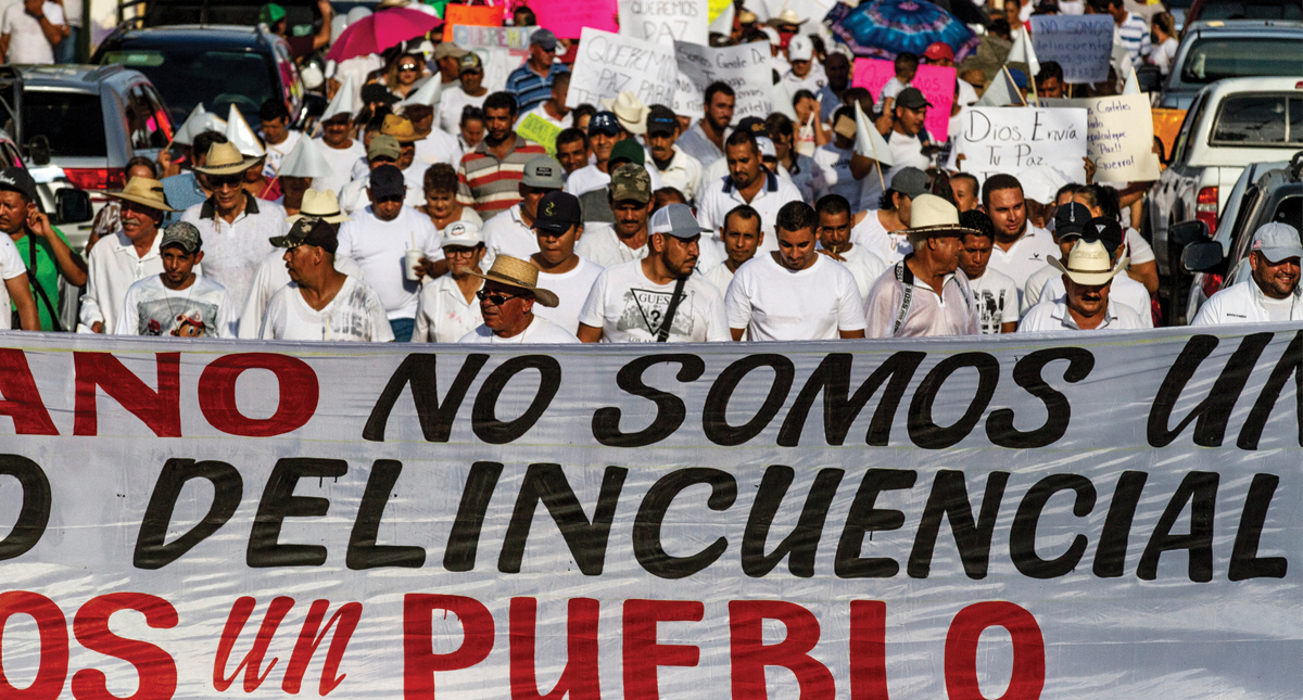 Realizan marcha por la paz en Tepalcatepec - marcha-tepecaltepec