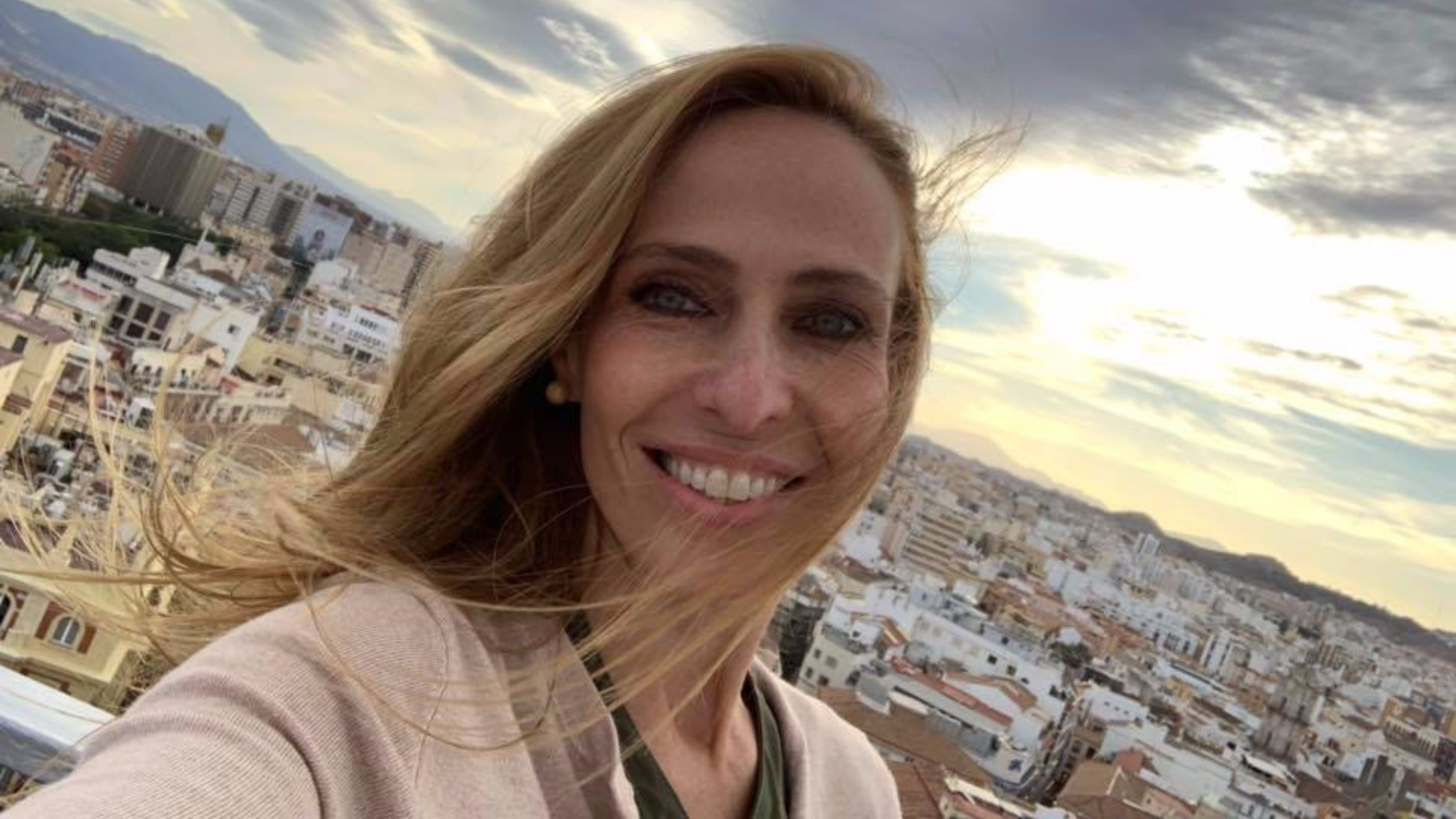 #Video Detienen a mujer acusada por el homicidio de argentina en Atizapán #Video Detienen a mujer acusada por el homicidio de argentina en Atizapán