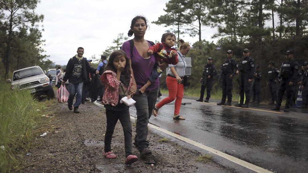 Parte primera caravana migrante de 2021 desde el norte de Honduras
