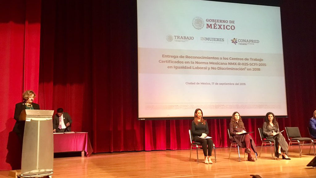 Tres de cada 10 mujeres sufren discriminación laboral en México - nadine-gasman-en-entrega-de-reconocimientos-por-igualdad-laboral