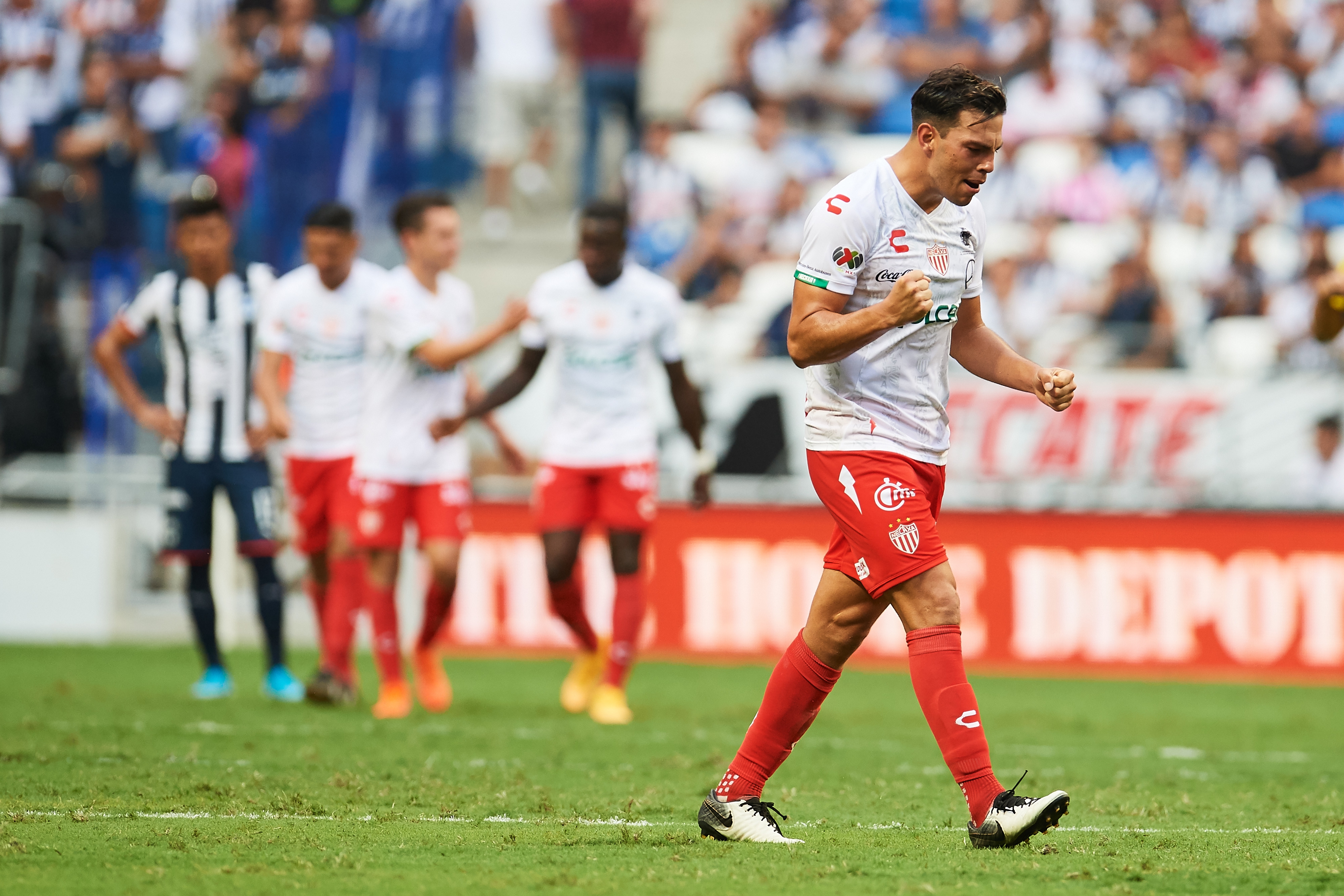Necaxa, superlíder general