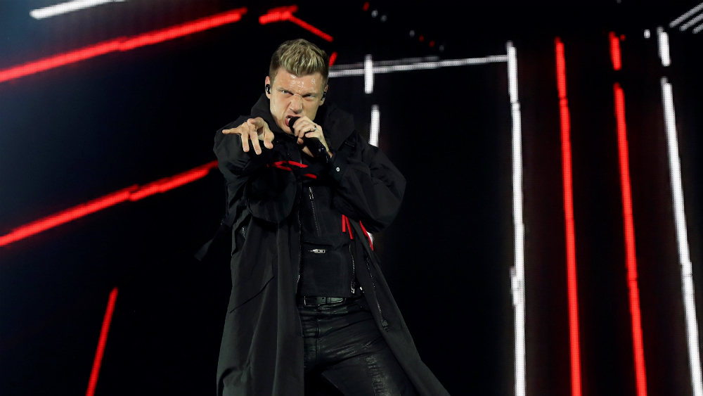 Nick Carter, de Backstreet Boys, pide orden de alejamiento contra su hermano