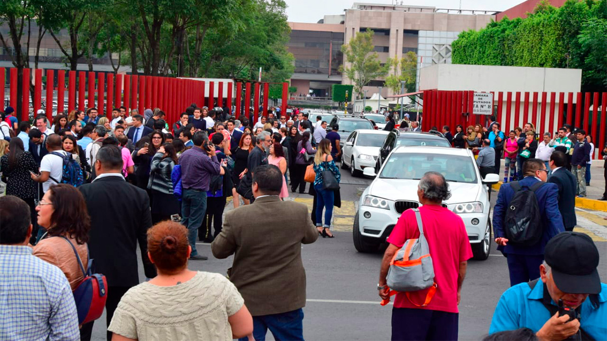 No se ordenó reprimir a manifestantes en Cámara de Diputados: Laura Rojas